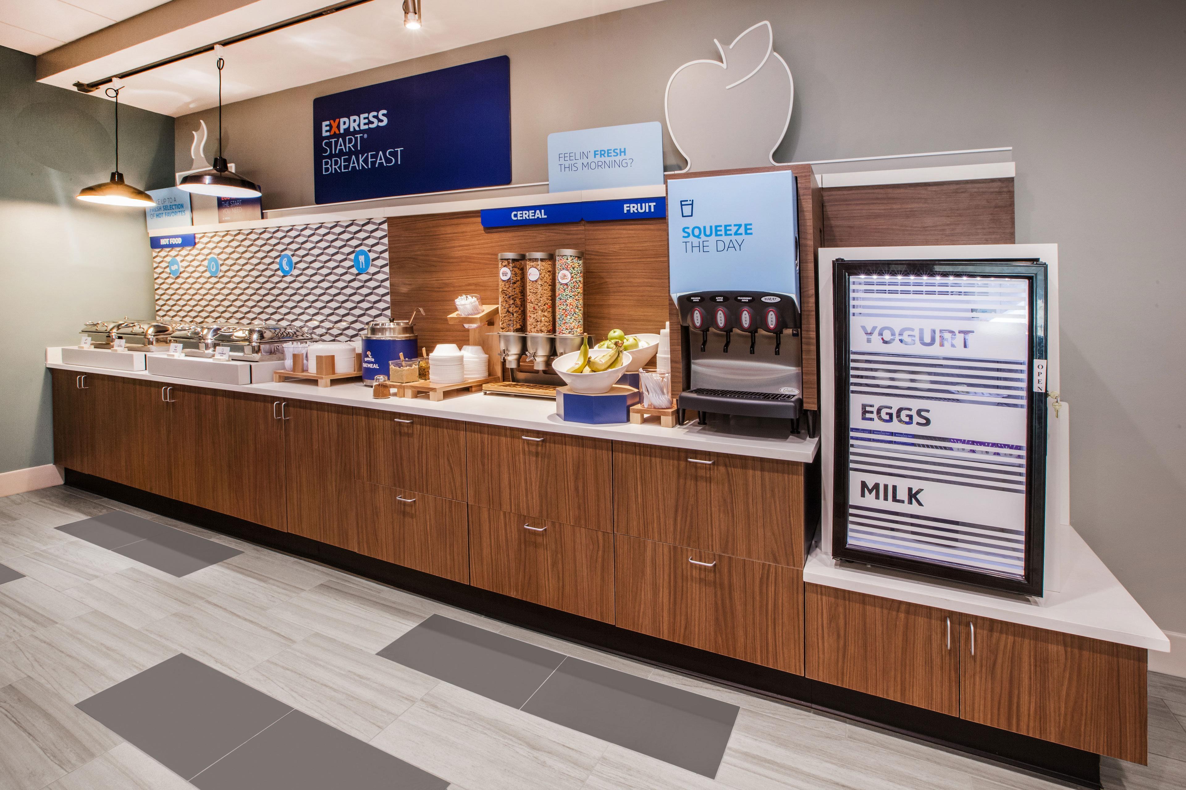 Holiday Inn Express & Suites - Dayton Southwest By Ihg Dış mekan fotoğraf