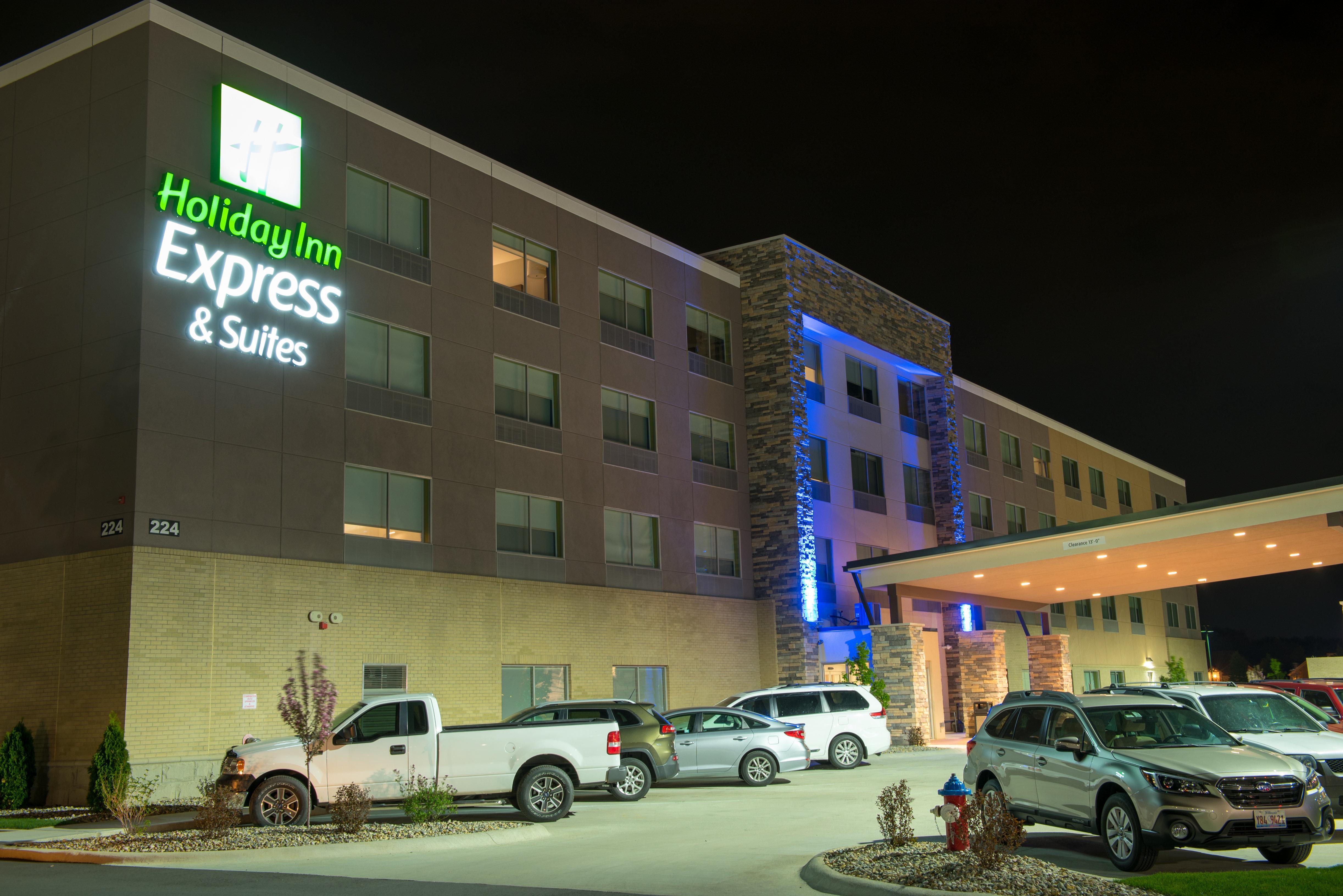 Holiday Inn Express & Suites - Dayton Southwest By Ihg Dış mekan fotoğraf