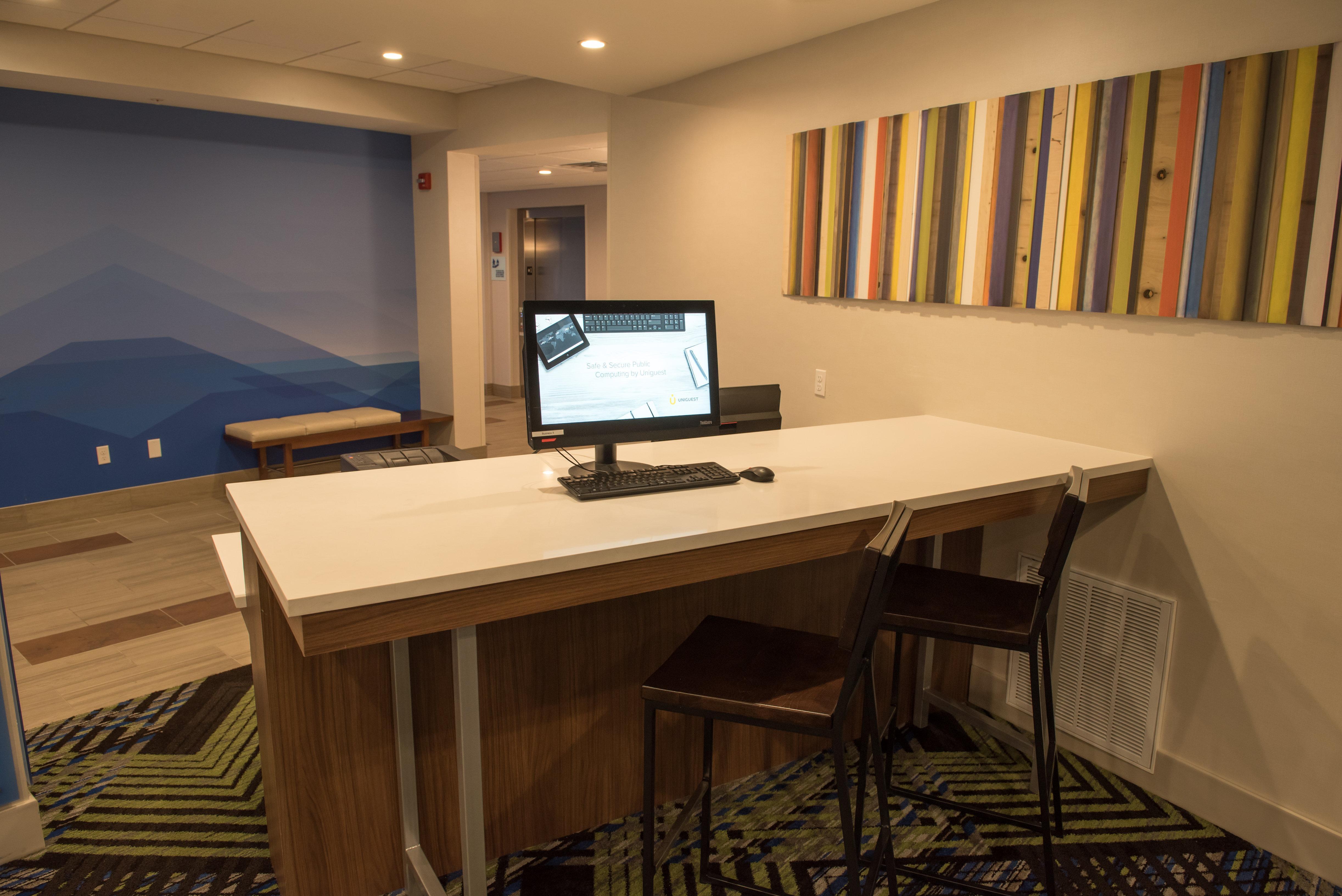 Holiday Inn Express & Suites - Dayton Southwest By Ihg Dış mekan fotoğraf