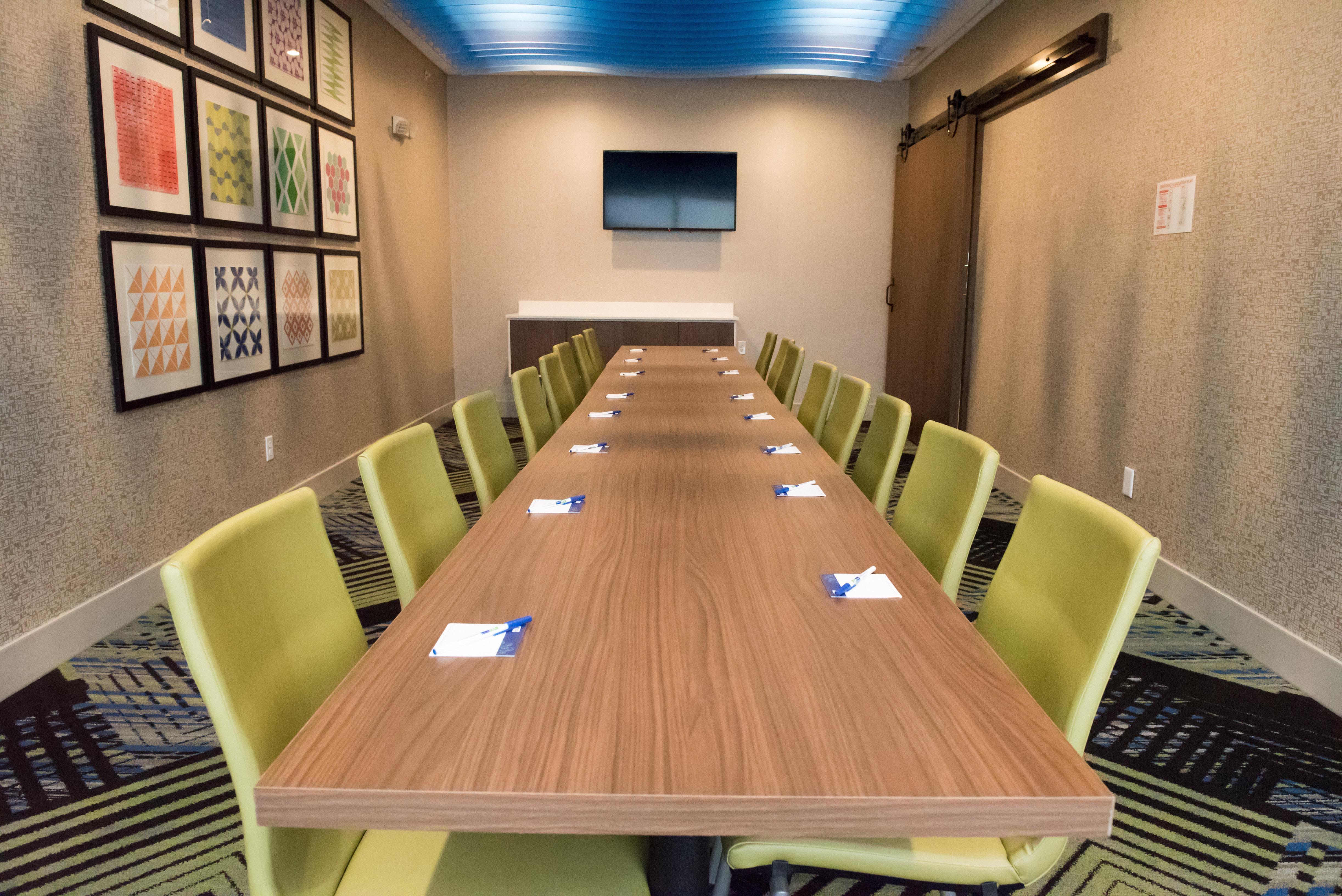 Holiday Inn Express & Suites - Dayton Southwest By Ihg Dış mekan fotoğraf